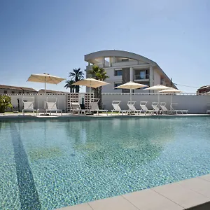 modica-beach-resort.sicilyhotelsitaly.net/