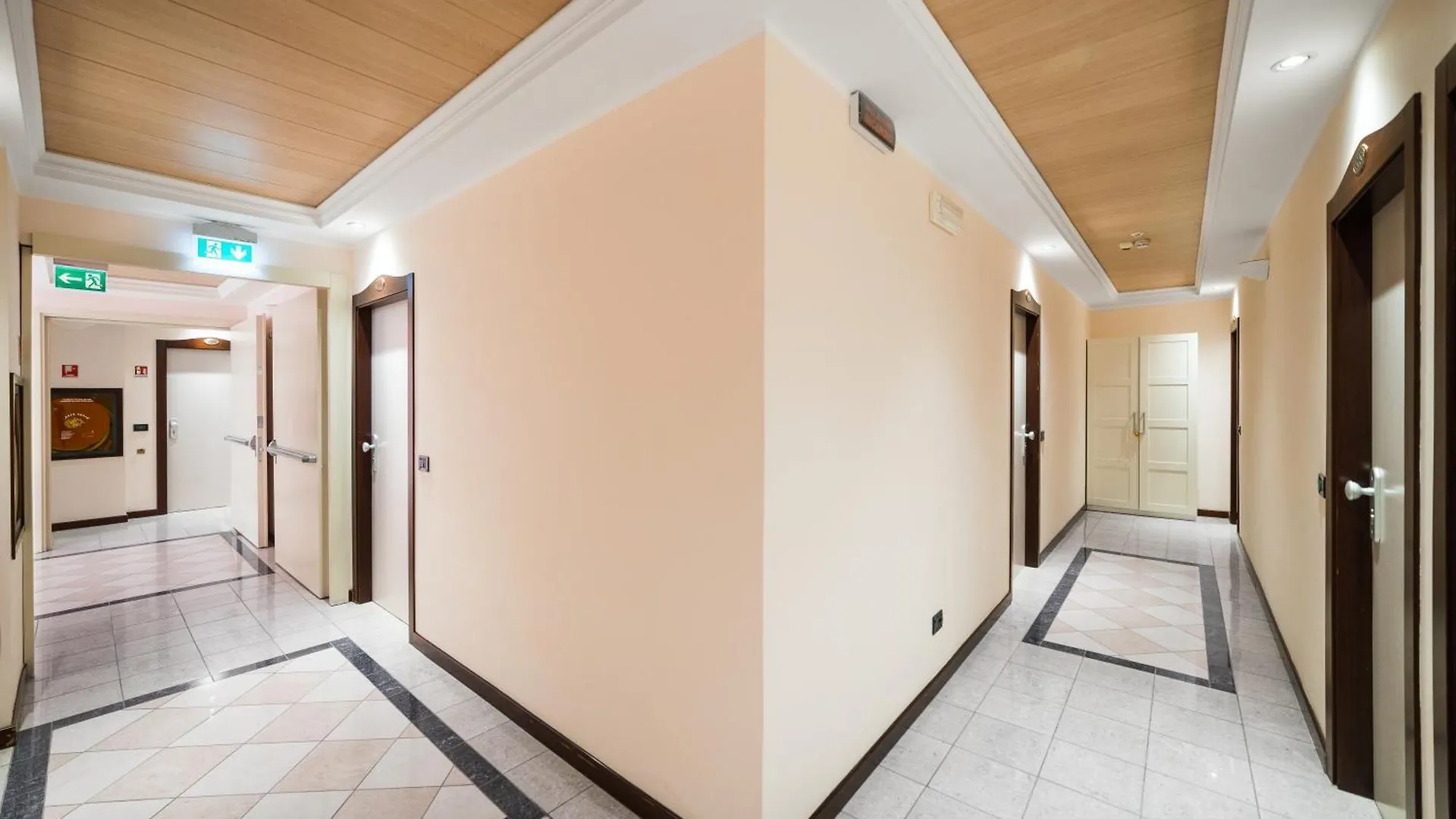 Viva Beach Hotel Rimini 3*,