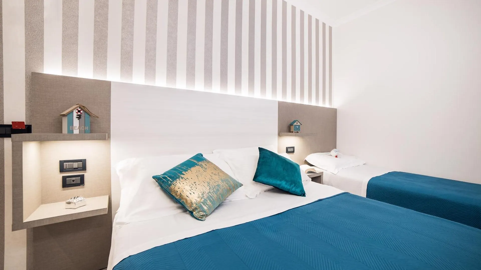 Viva Beach Hotel Rimini 3*,  Italien